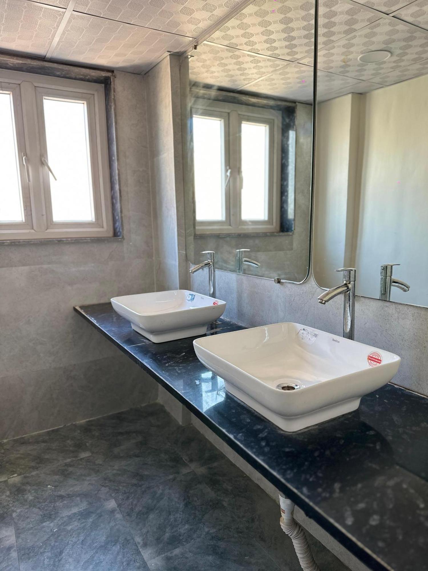 Sky Villa With Private Pool Noida Exterior foto