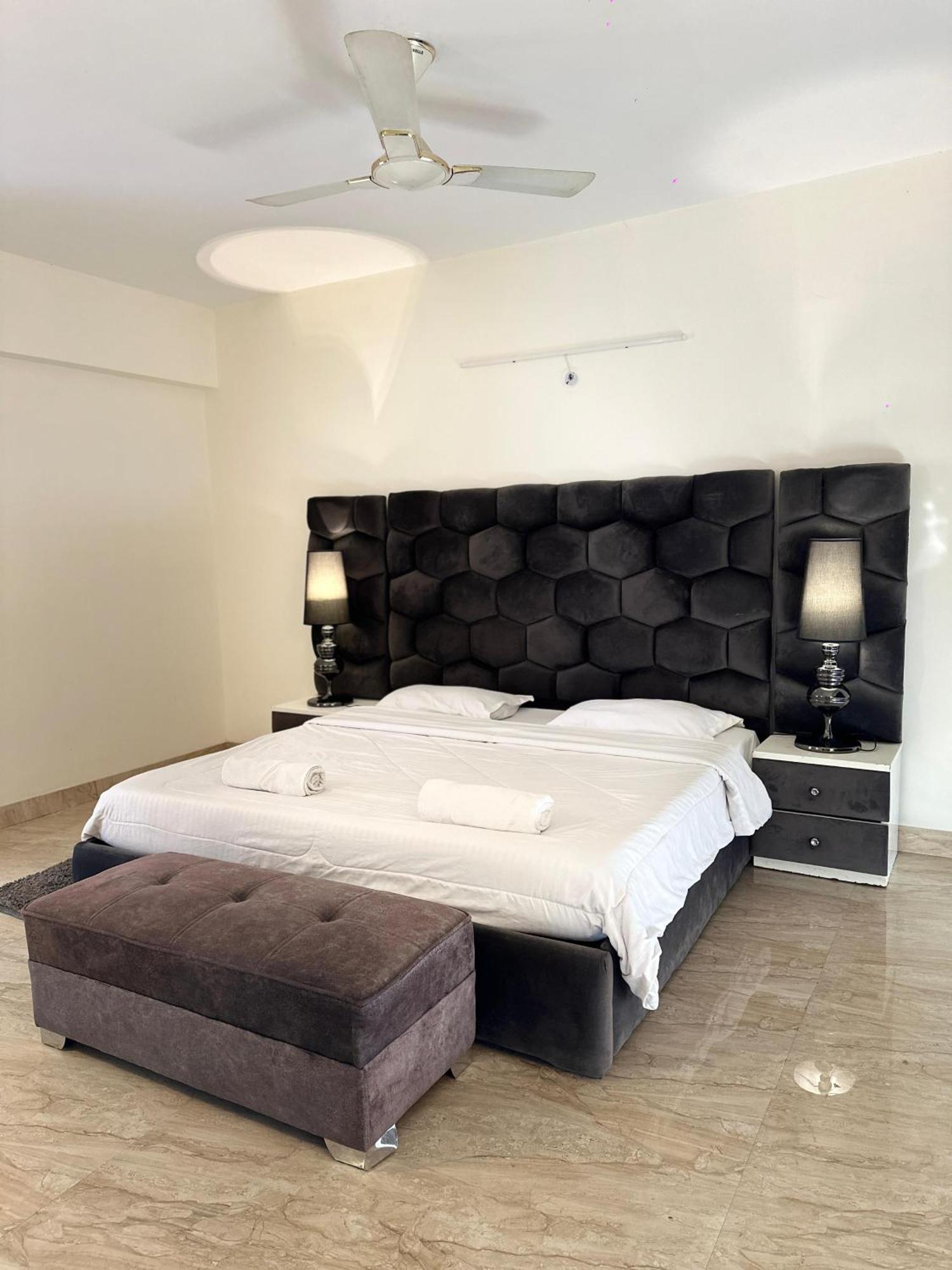 Sky Villa With Private Pool Noida Exterior foto